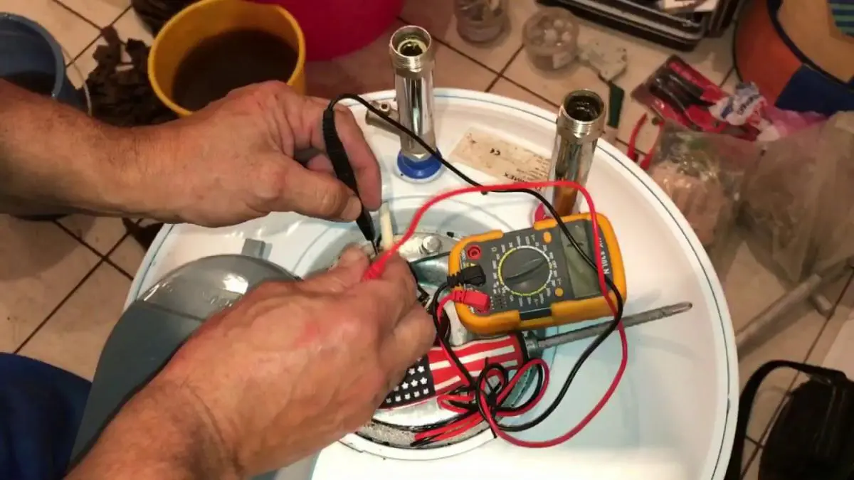 Ремонт водонагревателей Electrolux в Верхней Пышме — выгодная цена от 2360 руб., Мастер24