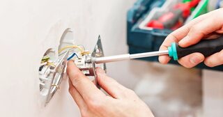Электромонтажные работы в Верхней Пышме от Мастер24 — электромонтаж под ключ, цены от 1642 руб., заказать услуги