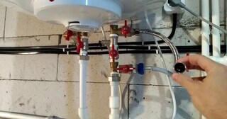 Установка накопительного водонагревателя в Верхней Пышме в октябре